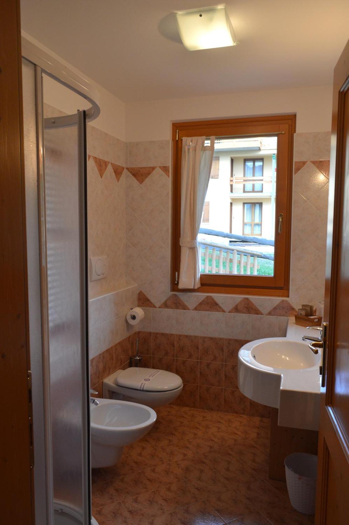 Hotel Garni Sant'Antonio Con Spa Мадона ди Кампильо Стая снимка